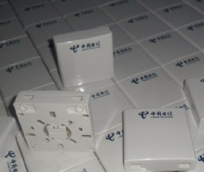 慈溪市銳速通信設(shè)備廠 SC光纖桌面盒——全國(guó)最低價(jià)的品質(zhì)之選